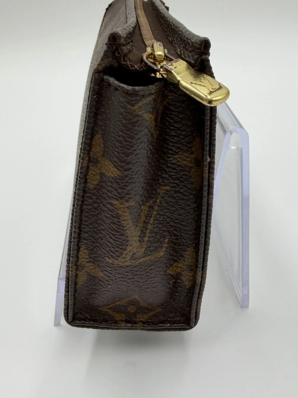 Louis Vuitton Monogram Canvas Cosmetic Bag - Picture 4 of 16